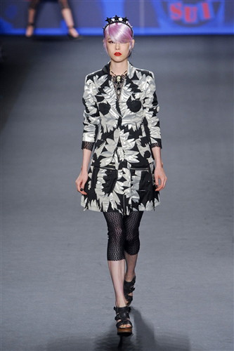 Anna Sui wiosna-lato 2013