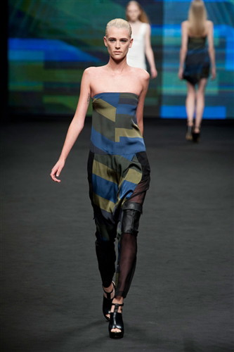 CNC Costume National wiosna-lato 2013