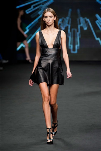 CNC Costume National wiosna-lato 2013