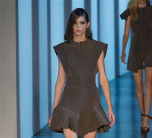Mugler wiosna-lato 2013