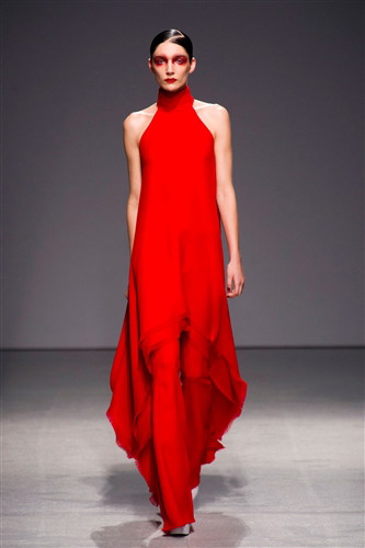 Gareth Pugh wiosna-lato 2013