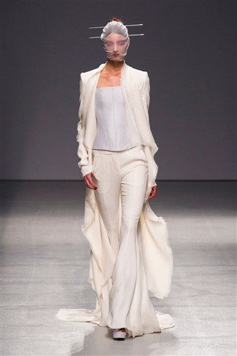Gareth Pugh wiosna-lato 2013