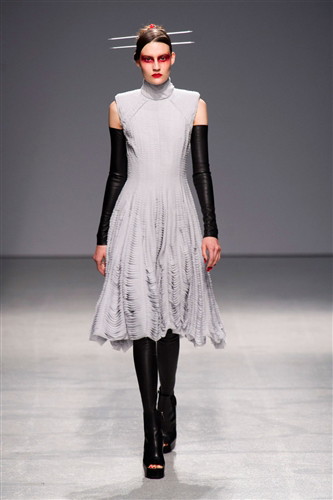 Gareth Pugh wiosna-lato 2013