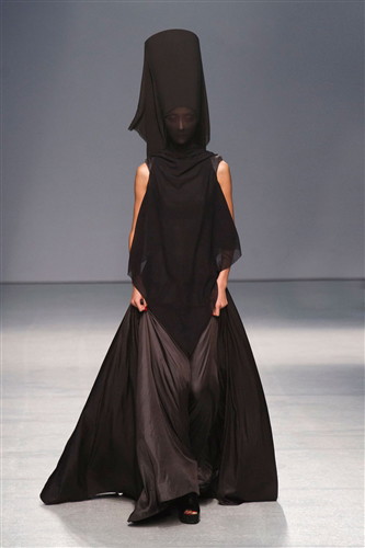 Gareth Pugh wiosna-lato 2013