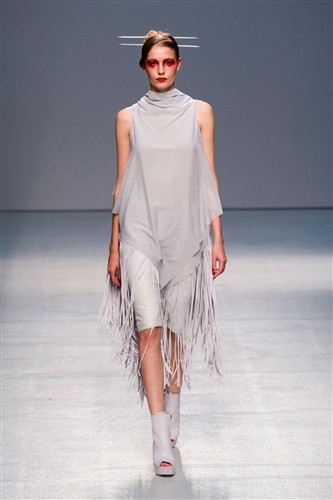 Gareth Pugh wiosna-lato 2013