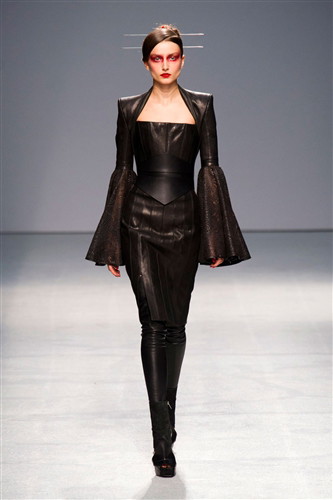 Gareth Pugh wiosna-lato 2013
