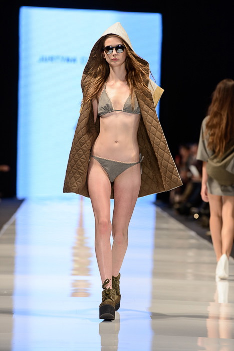 Fashion Week Poland: Justyna Chrabelska, wiosna-lato 2013