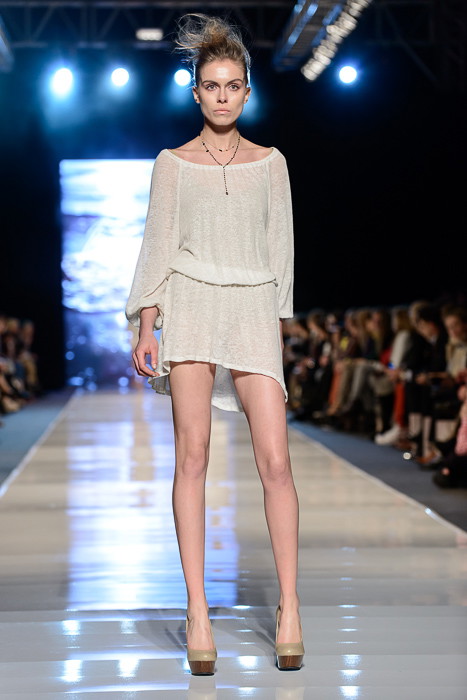 Fashion Week Poland: Natalia Jaroszewska, wiosna-lato 2013