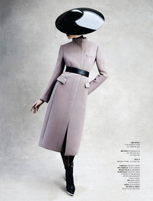 Futurystyczna sesja Victora Demarchelier dla S Magazine