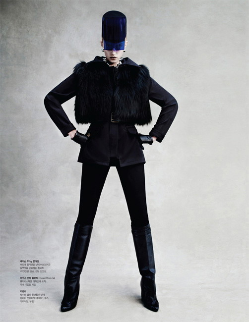 Futurystyczna sesja Victora Demarchelier dla S Magazine