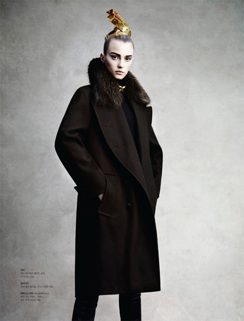 Futurystyczna sesja Victora Demarchelier dla S Magazine