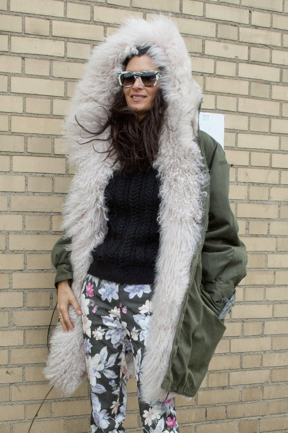 Street fashion: oryginalne płaszcze, kurtki i futerka