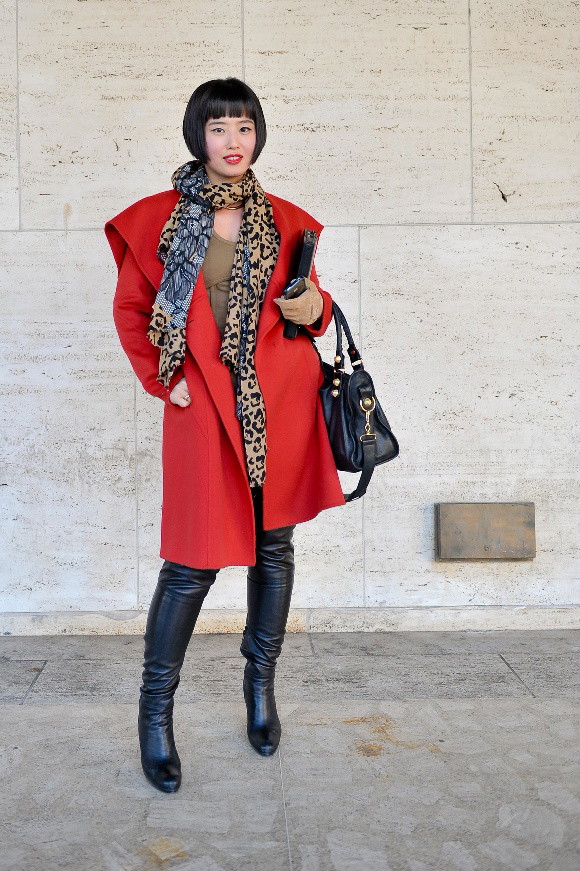 Street fashion: oryginalne płaszcze, kurtki i futerka