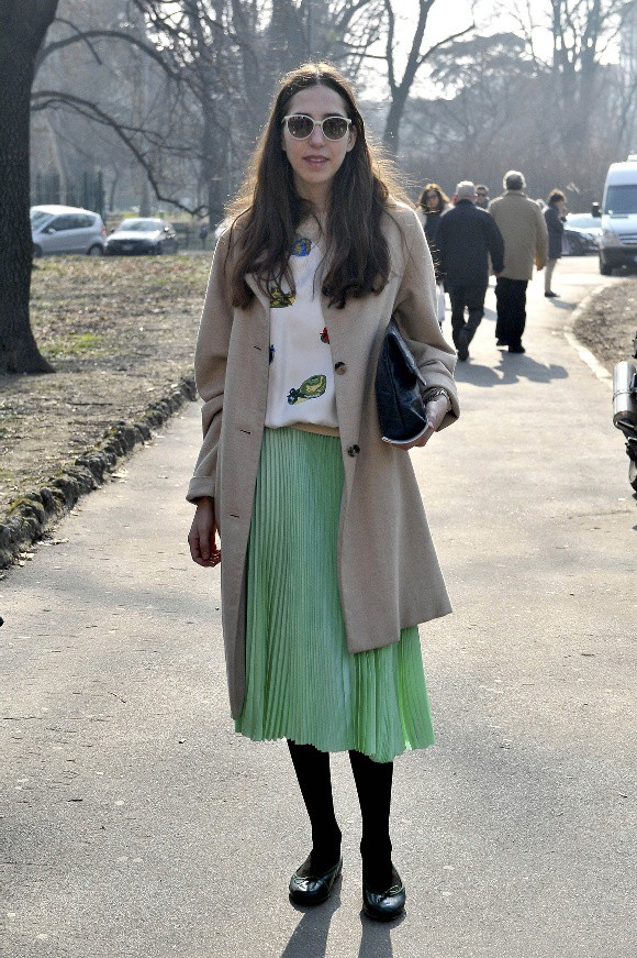 Street fashion: oryginalne płaszcze, kurtki i futerka