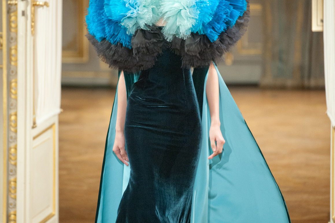 Najbardziej spektakularne kreacje z kolekcji haute couture