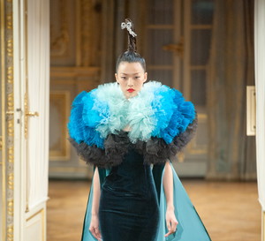 Najbardziej spektakularne kreacje z kolekcji haute couture