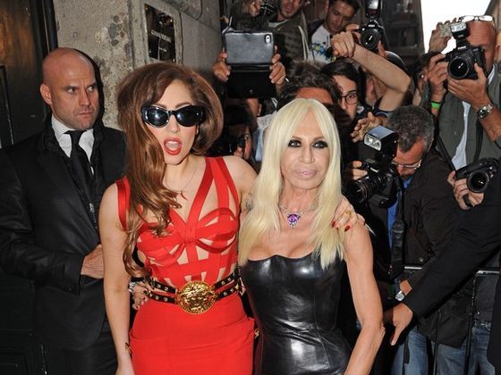 Lady Gaga i Donatella Versace(fot. East News)