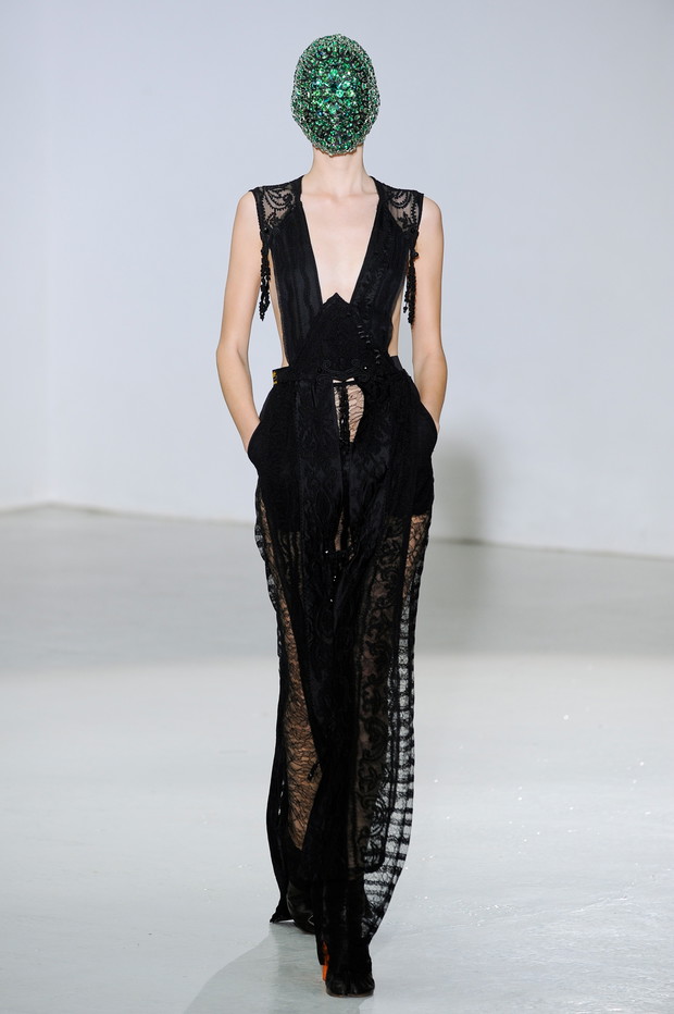 Najbardziej spektakularne kreacje z kolekcji haute couture
