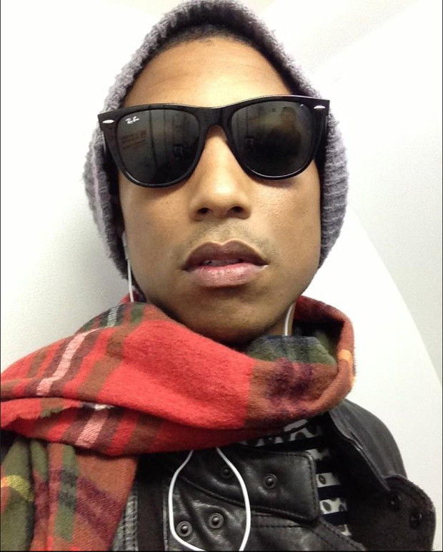 Pharrell Williams: szalik mojej siostry Ronnie (fot twitter.com)