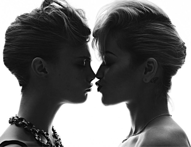 Rita Ora: Bez słów. Dwie niegrzeczne dziewczyny. Dziękuję RANKIN... będzie więcej hehehe (fot twitter.com)