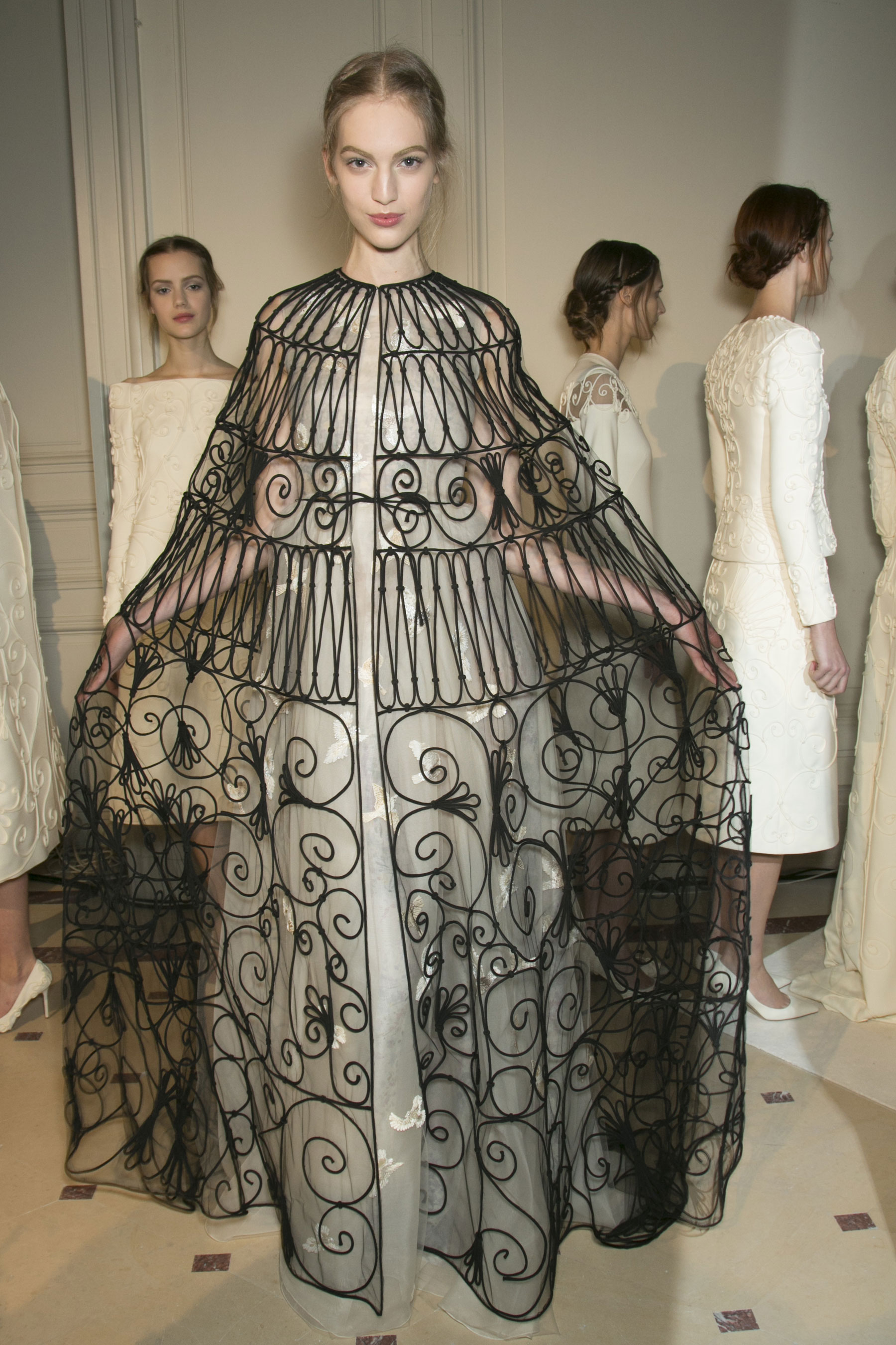 Backstage pokazów haute couture wiosna-lato 2013