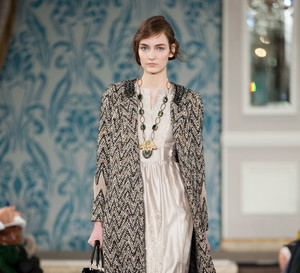 Zuza Bijoch otworzyła pokaz Tory Burch jesień-zima 2013/2014