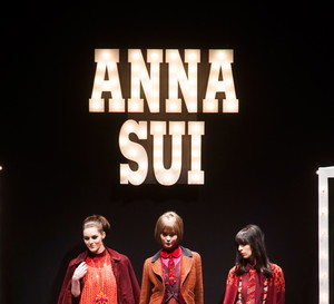 Anna Sui jesień-zima 2013/2014