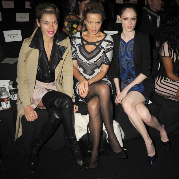 Jessica Hart, Petra Nemcova i Coco Rocha na pokazie Herve Leger by Max Azria jesień-zima 2013/2014 w Nowym Jorku, fot. East News
