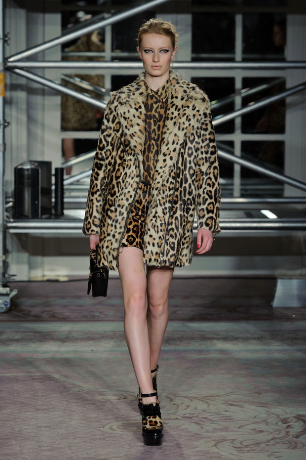 Moschino Cheap&Chic jesień-zima 2013/2014