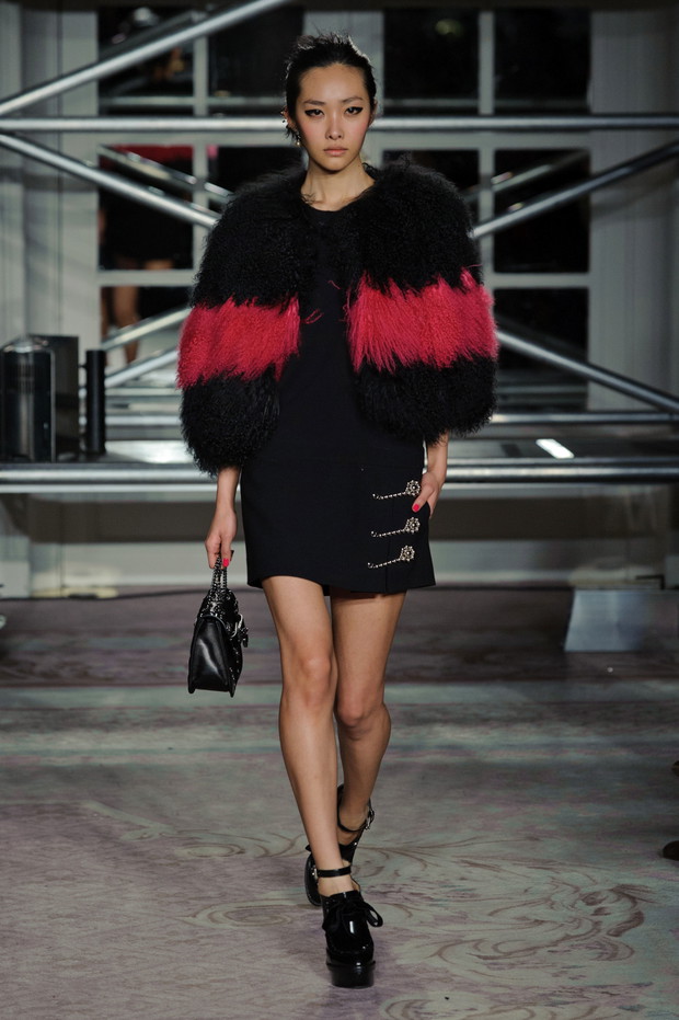 Moschino Cheap&Chic jesień-zima 2013/2014