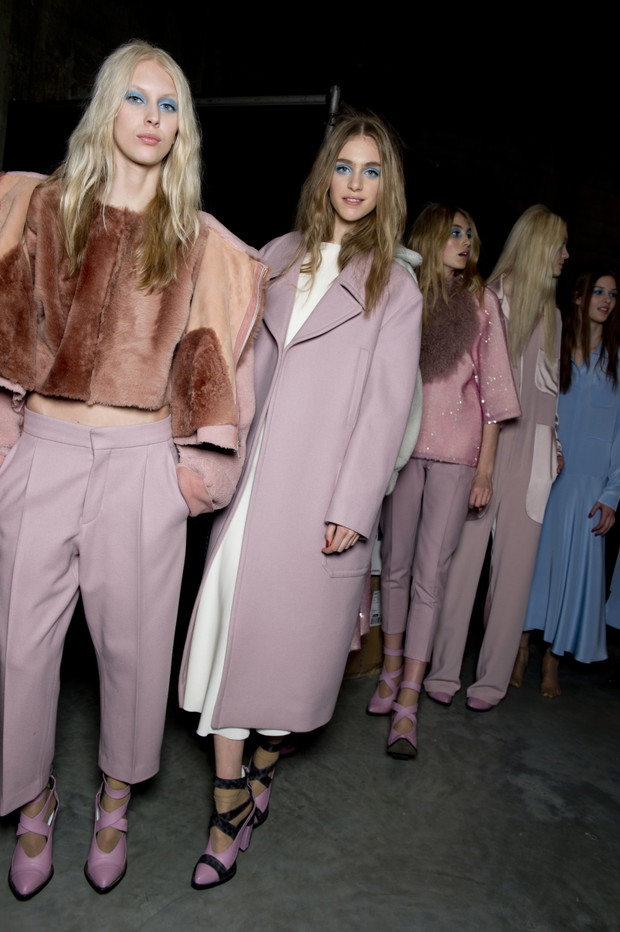 Backstage pokazu Topshop Unique jesień-zima 2013/2014