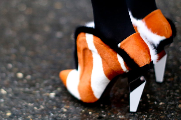 Street Fashion: Anna Dello Russo na Fashion Week Milano. Botki Fendi, fot Imaxtree