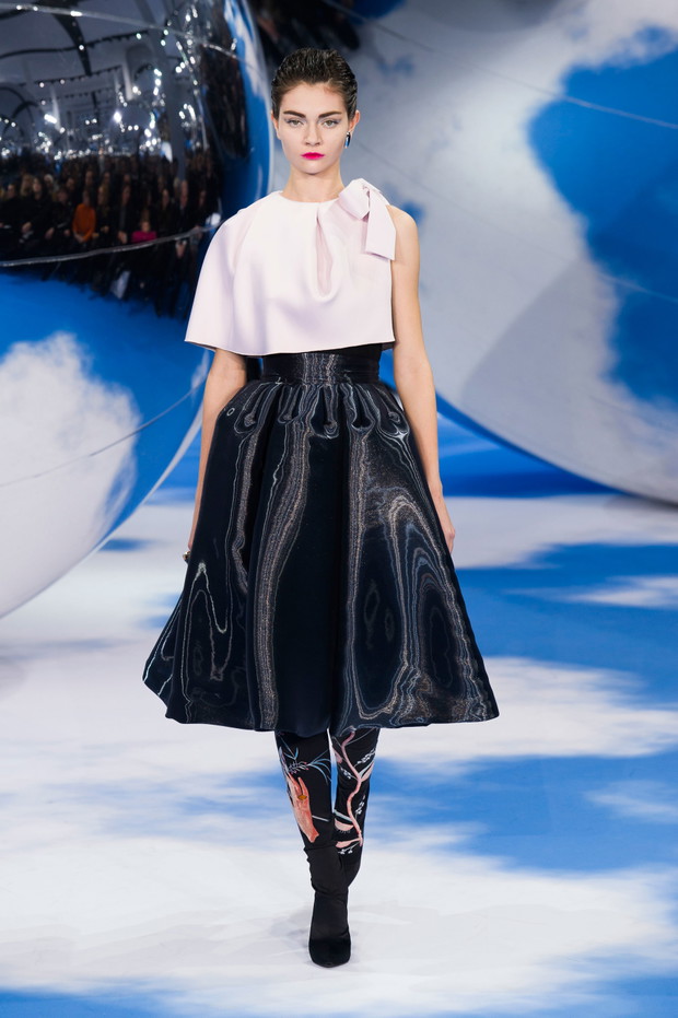 Christian Dior jesień-zima 2013/2014, fot. Imaxtree