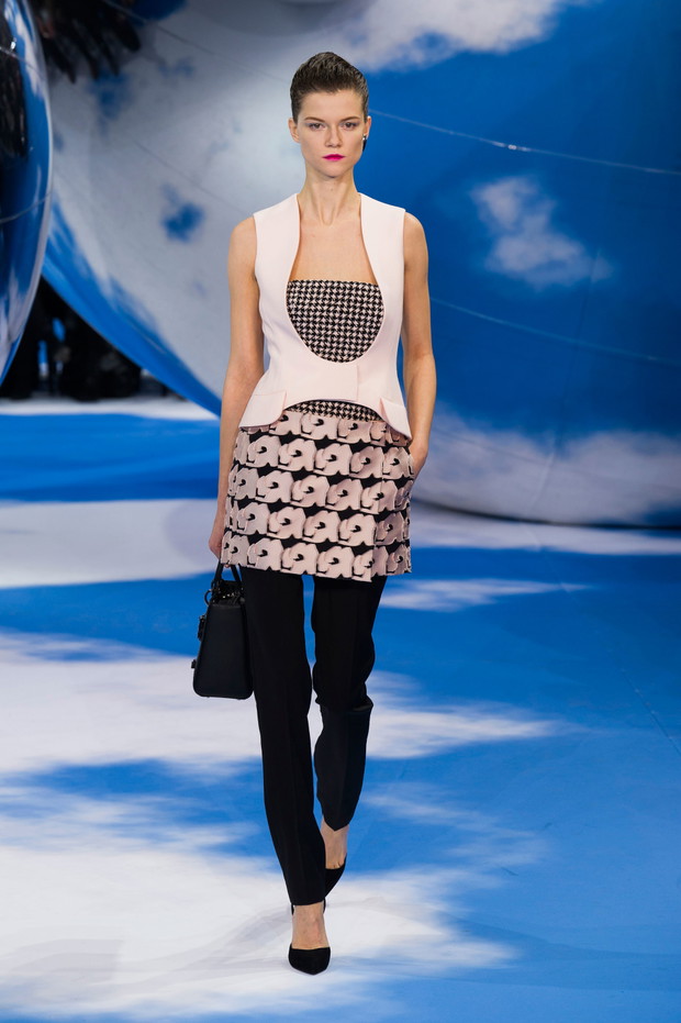 Christian Dior jesień-zima 2013/2014, fot. Imaxtree