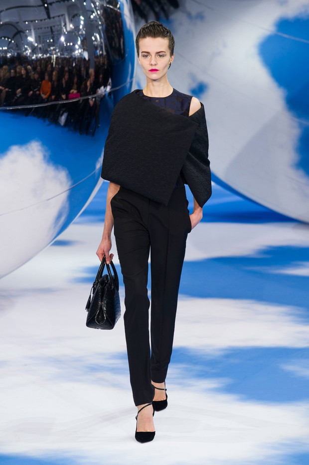 Christian Dior jesień-zima 2013/2014, fot. Imaxtree