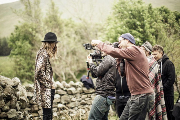 Freja Beha Erichsen dla RESERVED - backstage kampanii
