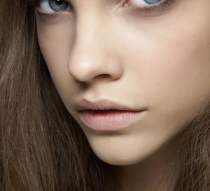 Smokey eyes w dziennej odsłonie