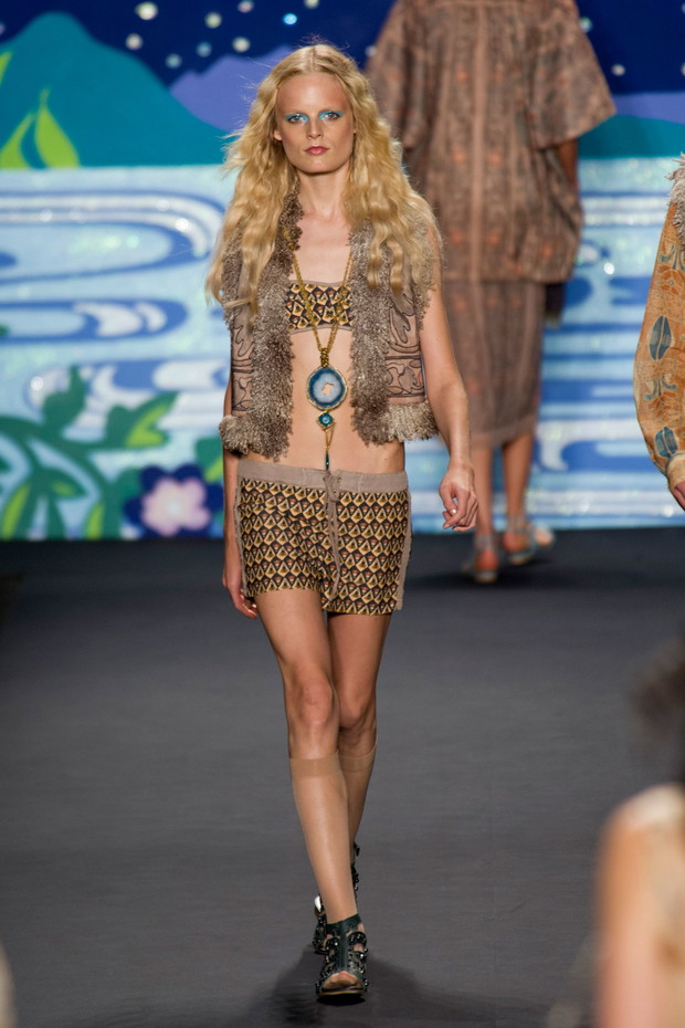 Anna Sui wiosna-lato 2014