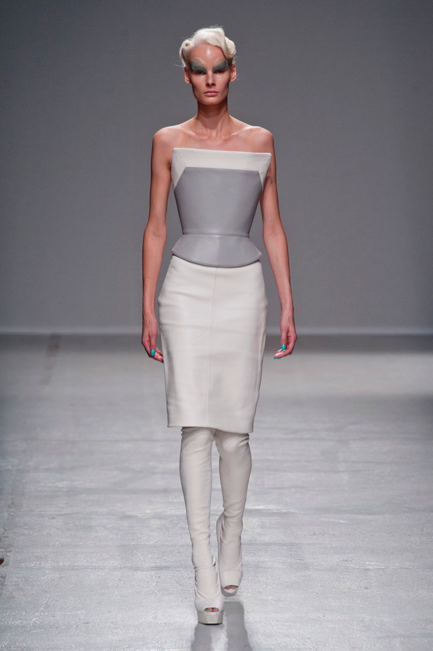 Gareth Pugh wiosna-lato 2014