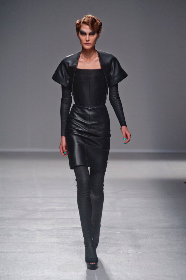 Gareth Pugh wiosna-lato 2014