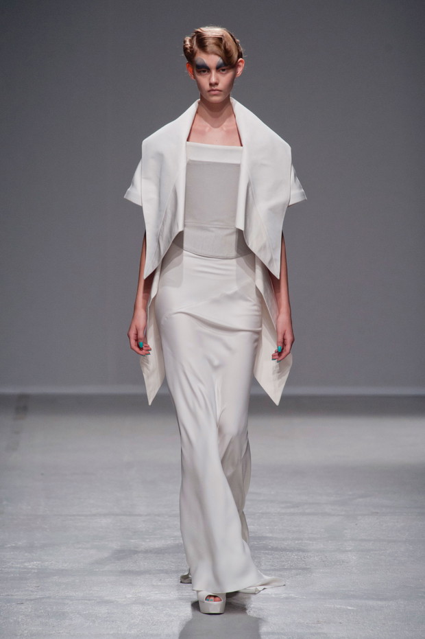 Gareth Pugh wiosna-lato 2014