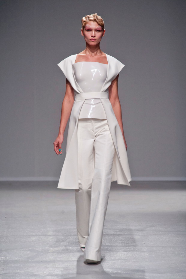 Gareth Pugh wiosna-lato 2014