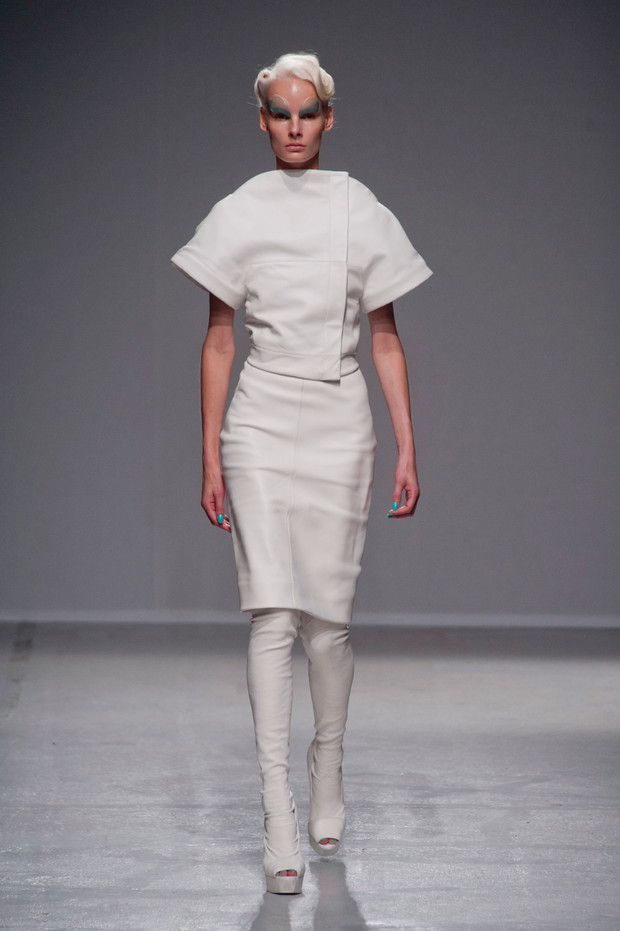 Gareth Pugh wiosna-lato 2014