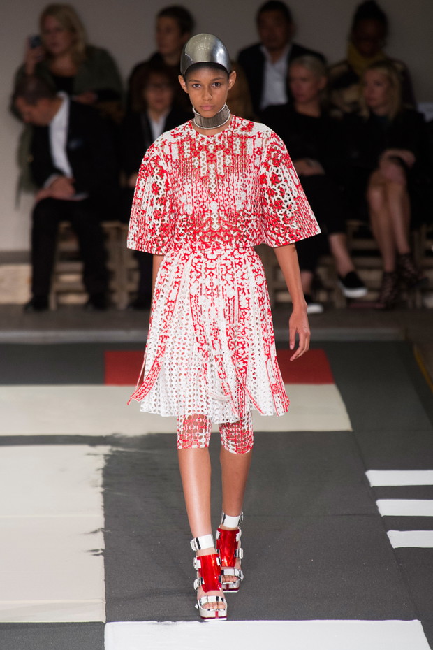 Alexander McQueen wiosna-lato 2014