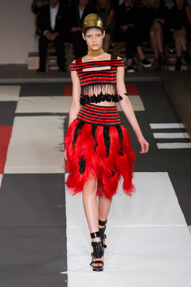 Alexander McQueen wiosna-lato 2014