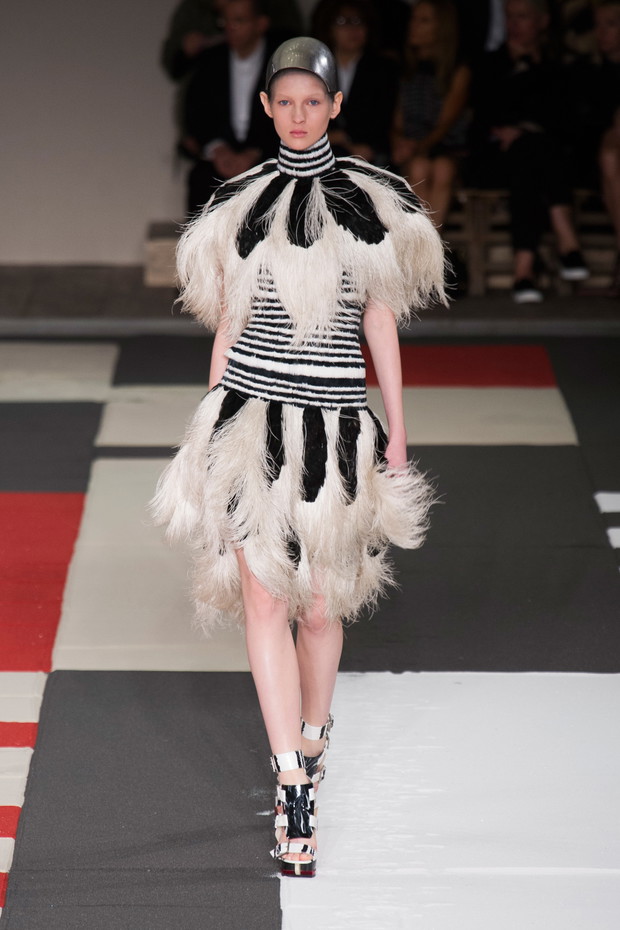 Alexander McQueen wiosna-lato 2014