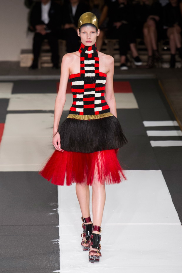 Alexander McQueen wiosna-lato 2014