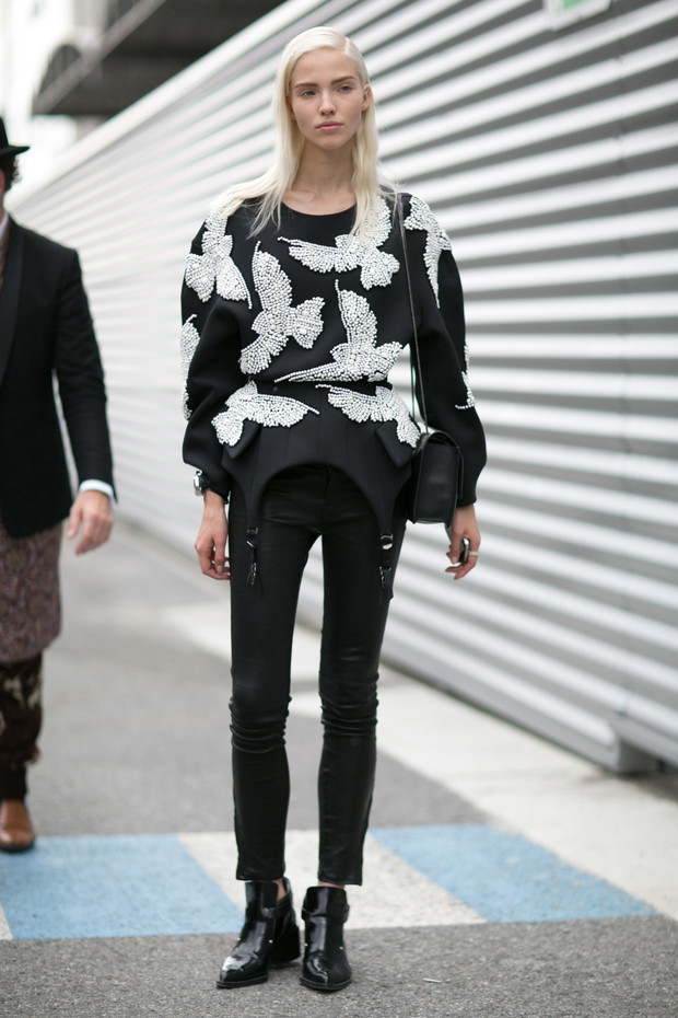 Street fashion: top modelki w Paryżu