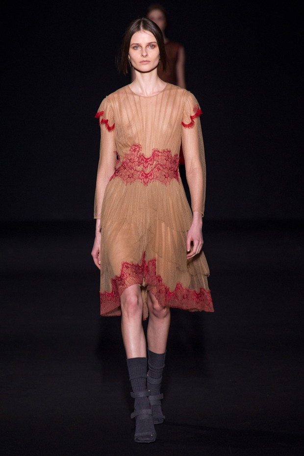 Alberta Ferretti jesień-zima 2014/2015