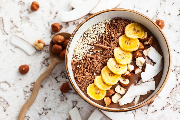 6. Czekoladowe smothie bowl